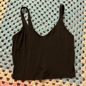 Lululemon align tank top size 4
Dark green color